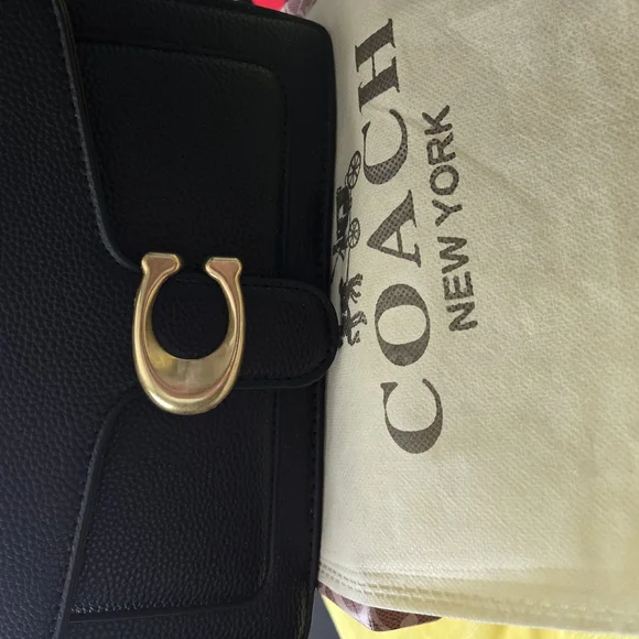 Black Leather Shoulder Bag - Picture 4 of 6